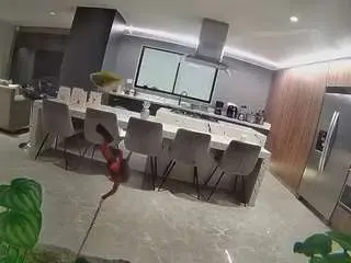 Voyeurcam-casa-salsa-fishtank  live sex cam