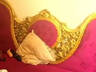 Wildndangerous  live sex cam