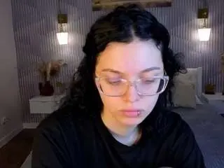 Akikq-soma  live sex cam