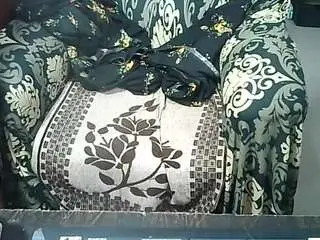 Indianbhabimilf40  live sex cam