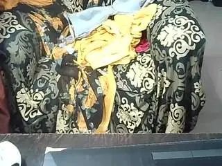 Indianbhabimilf40  live sex cam