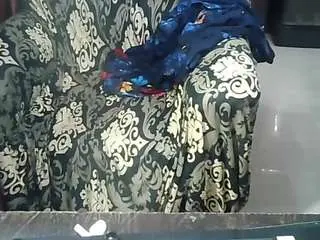 Indianbhabimilf40  live sex cam
