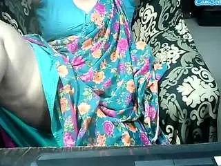 Indianbhabimilf40  live sex cam