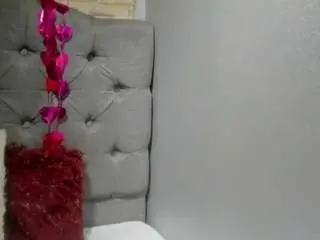 Moon-ebony  live sex cam