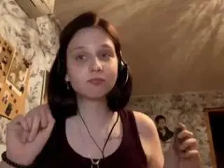 Phoeberandzin  live sex cam