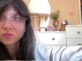 Phoeberandzin  live sex cam