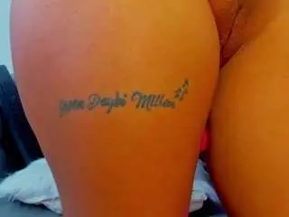 Shainabonne  live sex cam