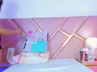 Sophiiesinclair  live sex cam