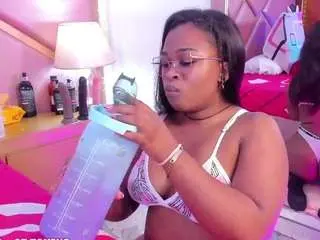 Sophiiesinclair  live sex cam