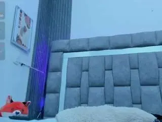 Zuly-jones  live sex cam