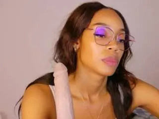 Tamylynn1  live sex cam