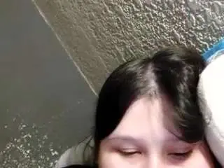 Tuwacha77  live sex cam