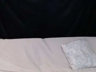 Celestebadeaux  live sex cam