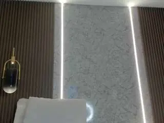 Mia-dollce  live sex cam