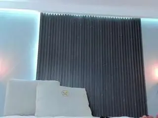 Mia-dollce  live sex cam