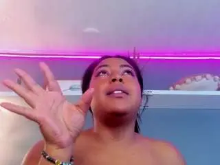 Natasha-luxy  live sex cam