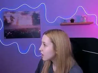 Ayla-wave  live sex cam