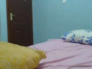 Sella-bella  live sex cam