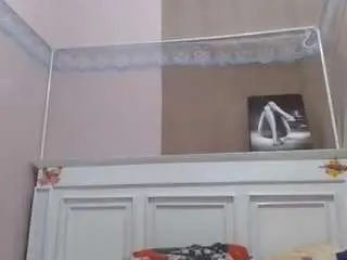 Sella-bella  live sex cam