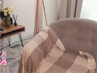 Tildacourseault  live sex cam