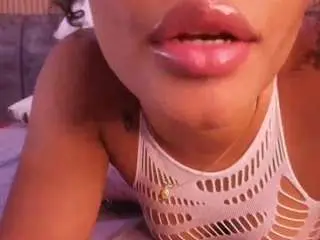 Bss-naia  live sex cam