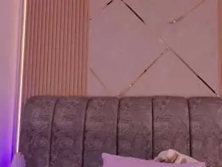 Bss-naia  live sex cam