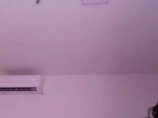 Bss-naia  live sex cam