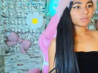 Juliecooper  live sex cam