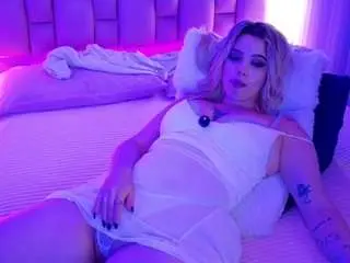 Vanessatoro  live sex cam