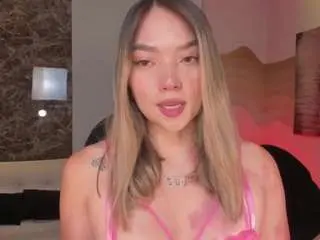 Haleygreen1  live sex cam
