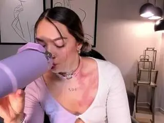 Haleygreen1  live sex cam