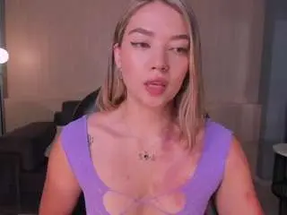 Haleygreen1  live sex cam