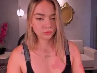 Haleygreen1  live sex cam
