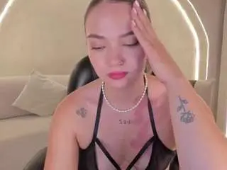 Haleygreen1  live sex cam