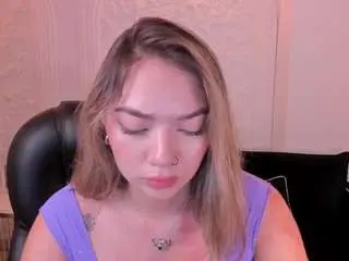 Haleygreen1  live sex cam
