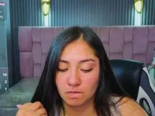 Ivony18-b  live sex cam