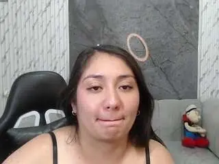 Ivony18-b  live sex cam