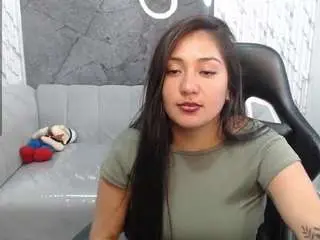 Ivony18-b  live sex cam