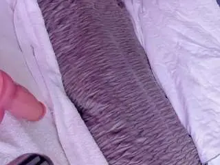 Konnynaugthy  live sex cam