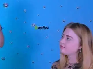 Lumi-soft  live sex cam