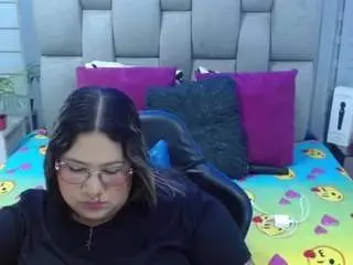 Evelinzaens  live sex cam