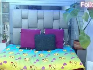 Evelinzaens  live sex cam