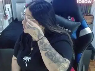Evelinzaens  live sex cam