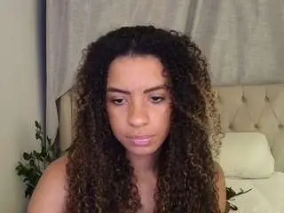 Ginaglam  live sex cam