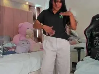 Lilyyrose  live sex cam