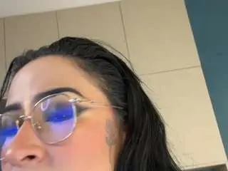 Madymonroe  live sex cam