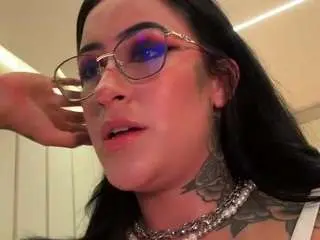 Madymonroe  live sex cam