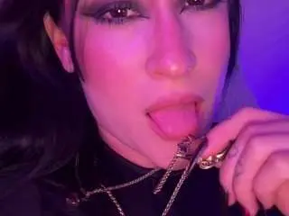 Madymonroe  live sex cam