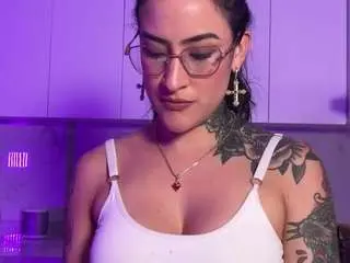 Madymonroe  live sex cam