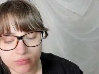 Naughtycharming  live sex cam